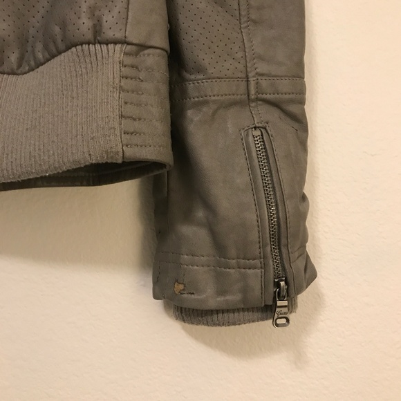 Guess Faux Leather Grey Jacket - Picture 5 of 6